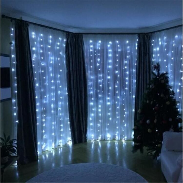svetodiodnaja_girljanda_shtora_led_120_lampochek_s_konnektorom_razmer_2kh1_2m_4_cveta_0